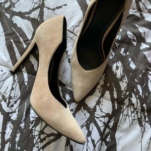 Kendall & Kylie Nude Suede heels